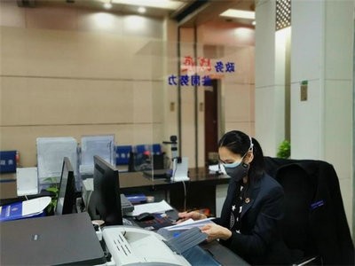 一封表揚(yáng)信中公證員的抗“疫”之路