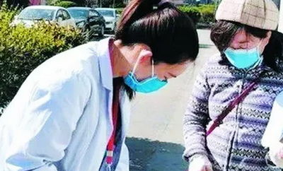 為值守“白衣天使”解難題 公證現(xiàn)場“搬到”隔離點