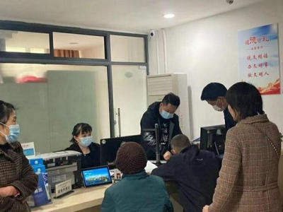 咸安區(qū)公證處假期服務(wù)“不打烊”