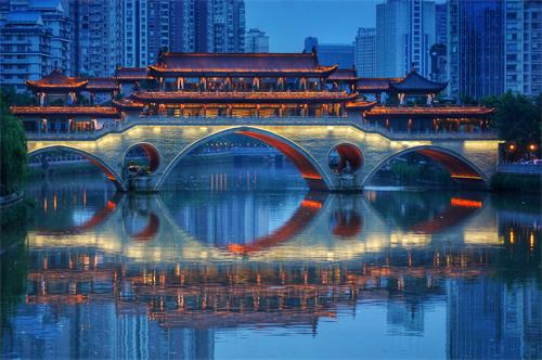 成都學(xué)歷公證在哪辦？